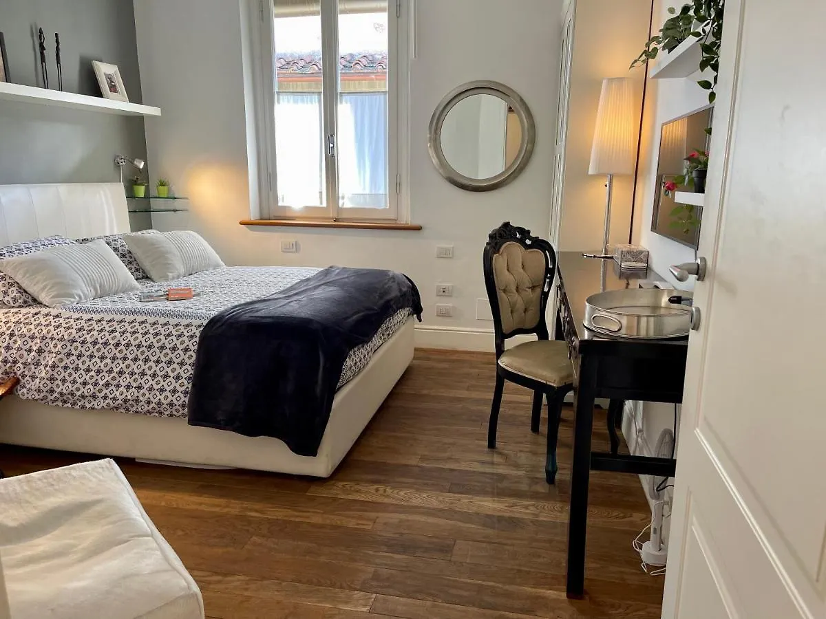 Florence Apartment Romantic View 0*,
